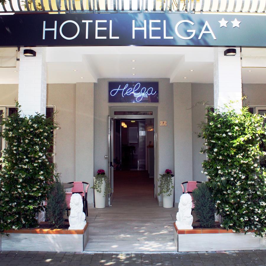 Hotel Helga Каорле Екстериор снимка